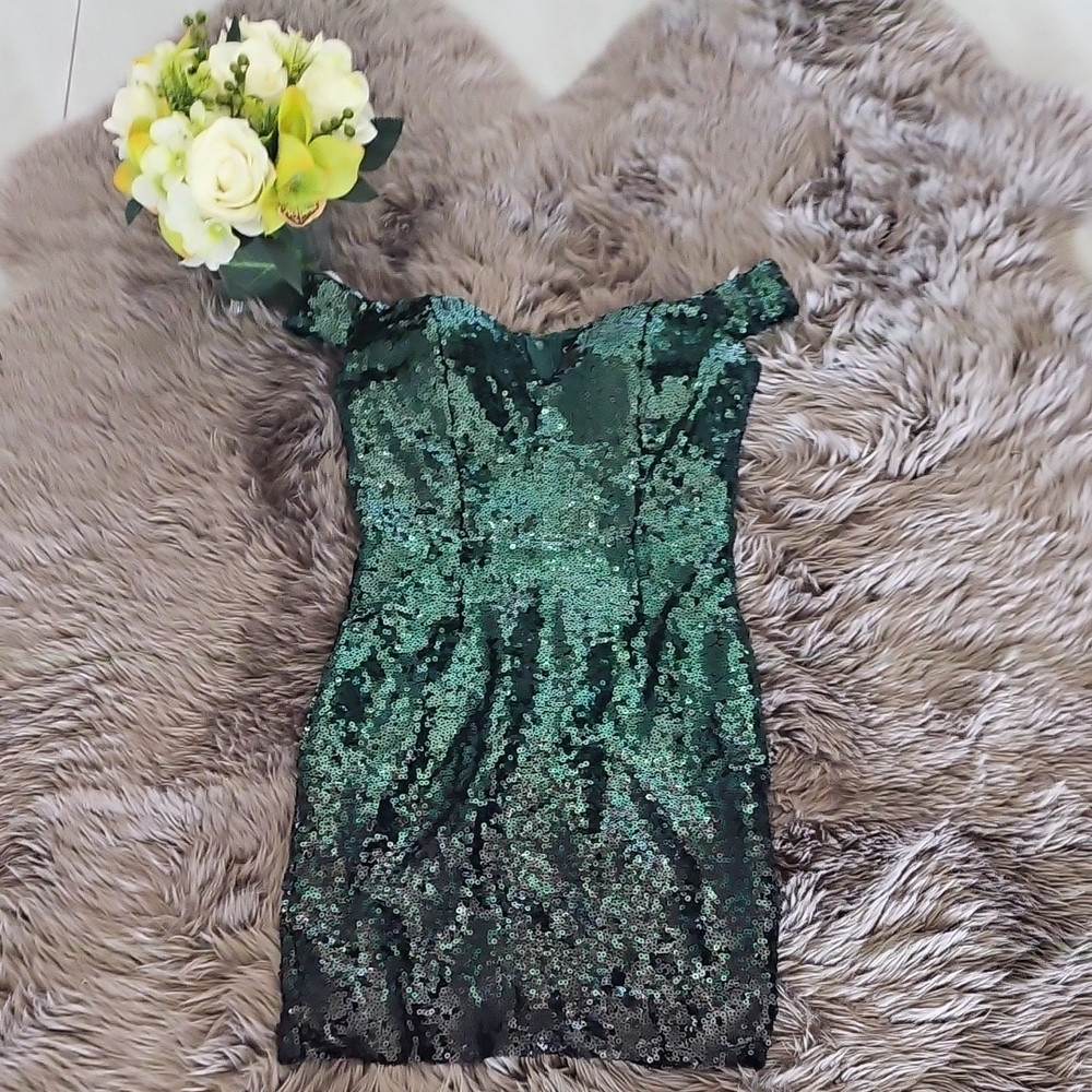 Green Sequin Off-Shoulder  Dress